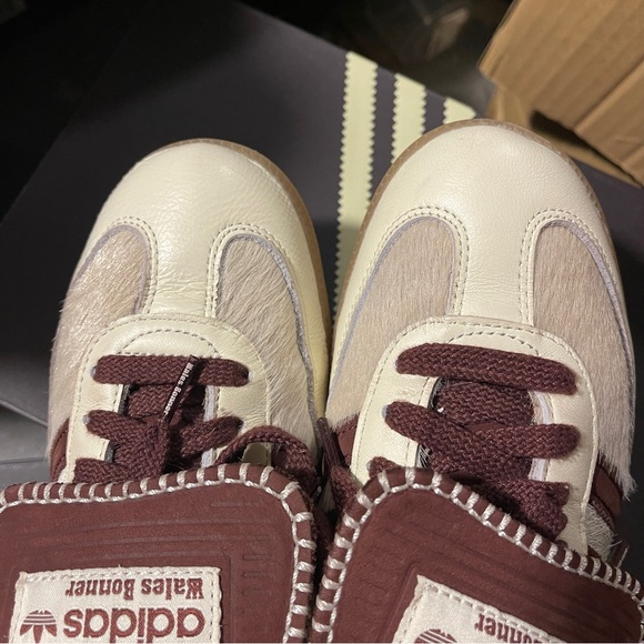 adidas Women's Sneakers in Cream and Brown - Picture 7 of 10
